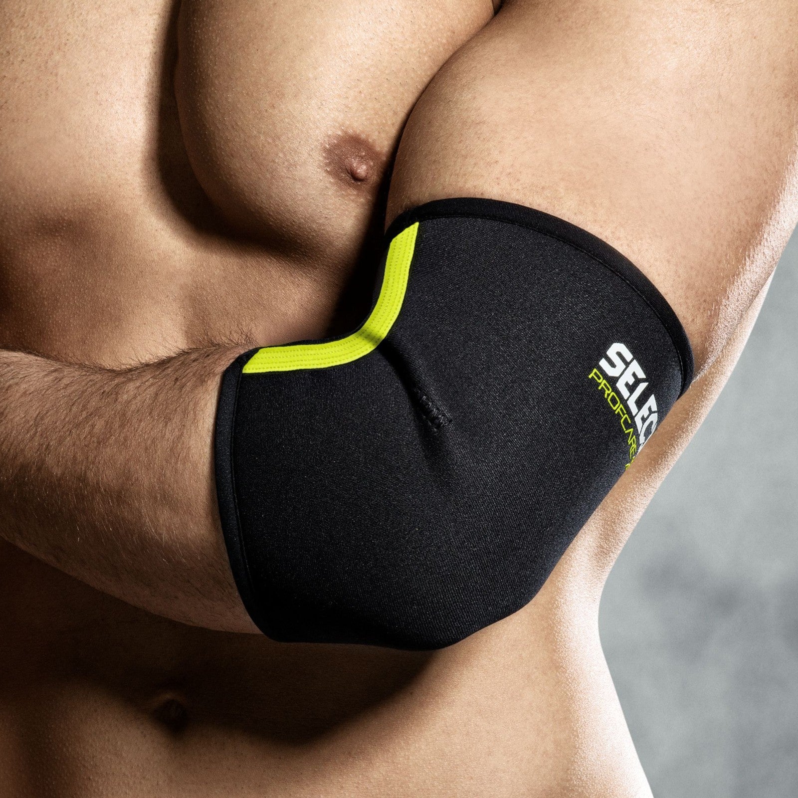Bandáž na loket Select Elbow support 6600 černá