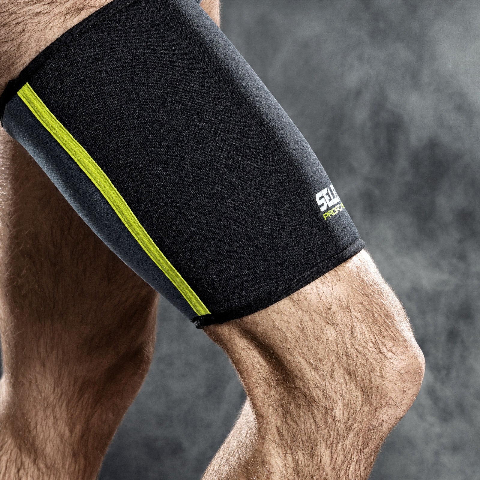 Bandáž stehna Select Thigh support 6300 černá